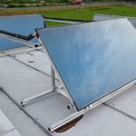 Tepelné čerpadlo vzduch/voda a solární systém pro vytápění a přípravu teplé vody
