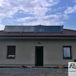 Tepelné čerpadlo, solární systém i větrání s rekuperací tepla v novostavbě rodinného domu na Chrudimsku.