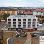Solární systém s 10 kolektory na nově vybudovaném Pečovatelském domě v Sezimově Ústí.