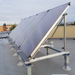 Solární systém s 10 kolektory na nově vybudovaném Pečovatelském domě v Sezimově Ústí.