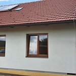 Tepelné čerpadlo a solární systém pro vytápění a přípravu vody pro novostavbu RD